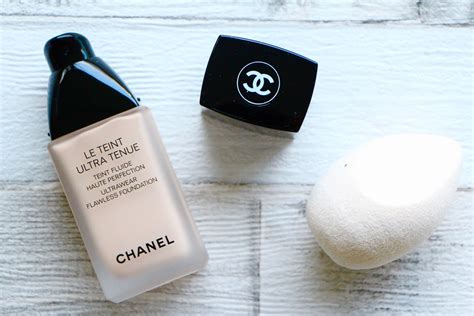 chanel les beiges vs le teint ultra tenue|Best Chanel Foundation Options You Need to Try.